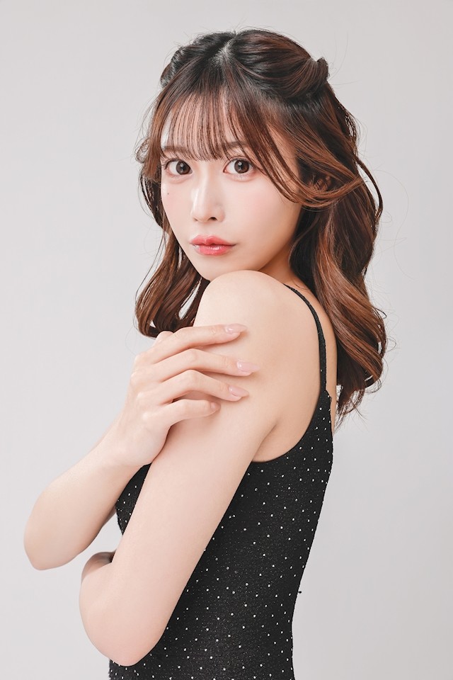 美月 もかプロフィール写真2